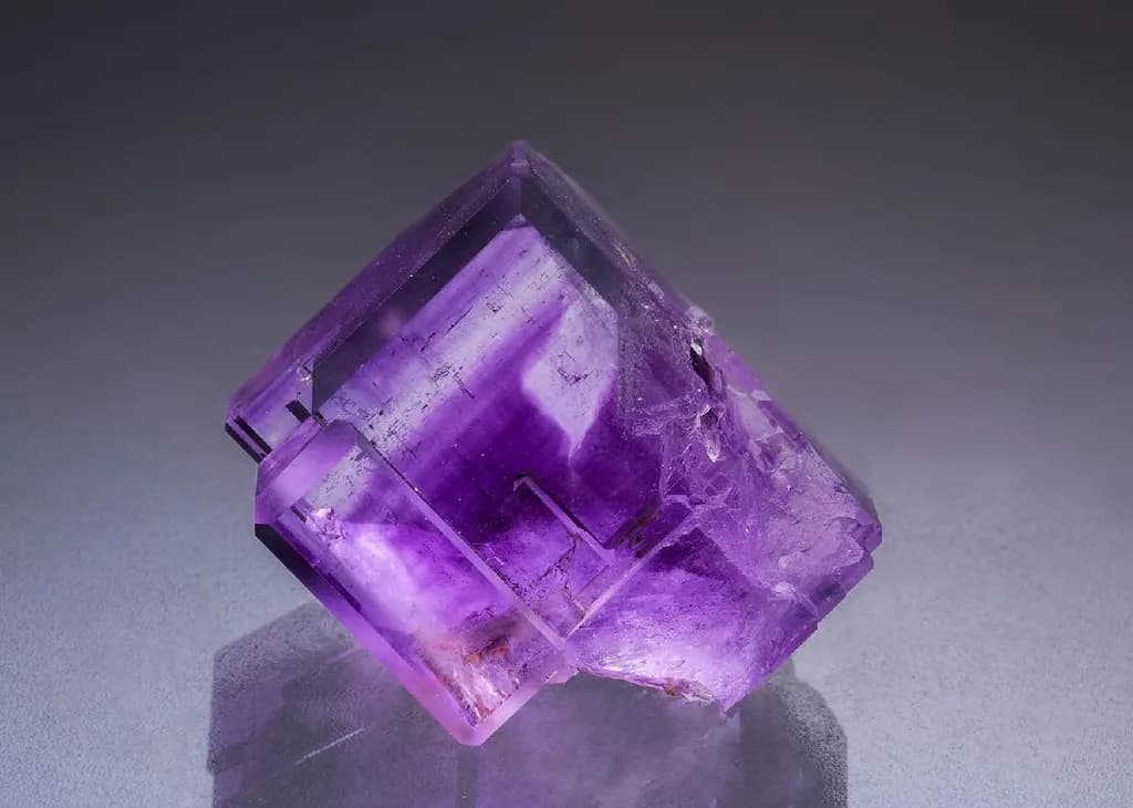 Worldwide Fluorite and New Exclusives | EarthWonders.com Newsletter #10
